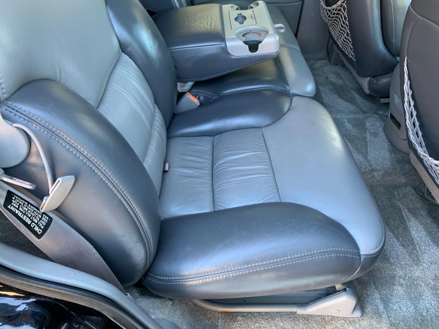 Детали интерьера Chevrolet Tahoe Limited (GMT840) 2000 года  (фото 147 из 233)